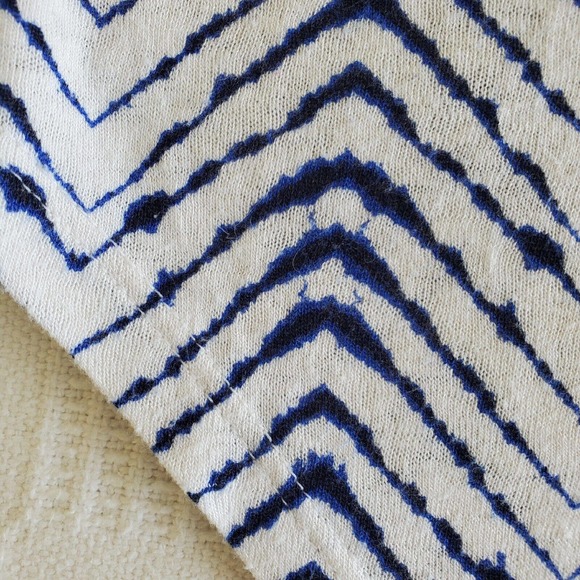 ATHLETA | Breezy Tank Top | White Blue Arrowhead Print | Small - Picture 5 of 12